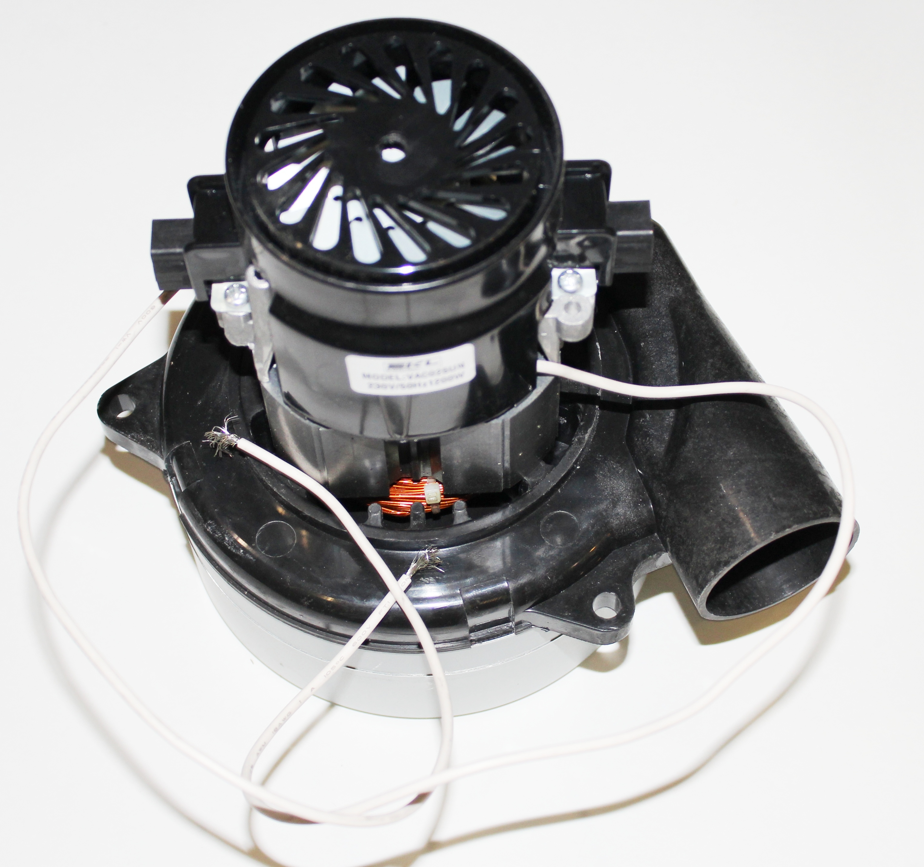 Двигатель пылесоса моющего 1200W VAC025UN