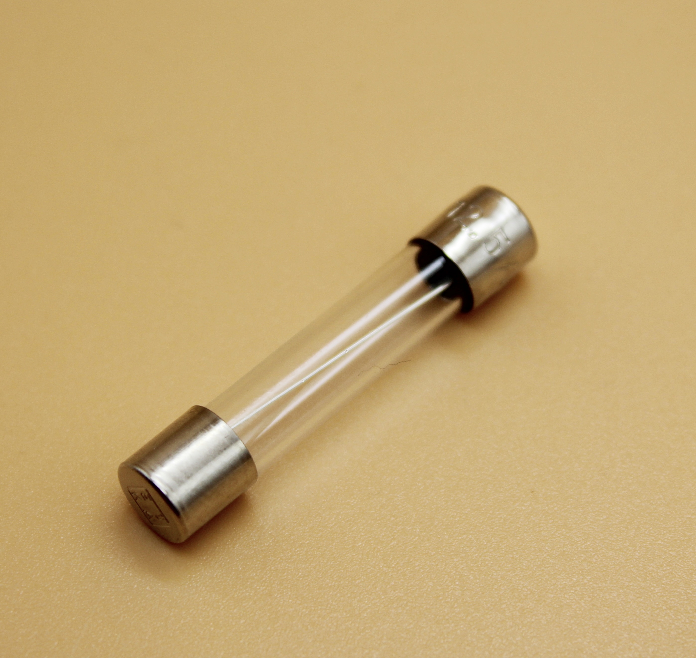 Предохранитель плавкий СВЧ 12А 6.3х32мм