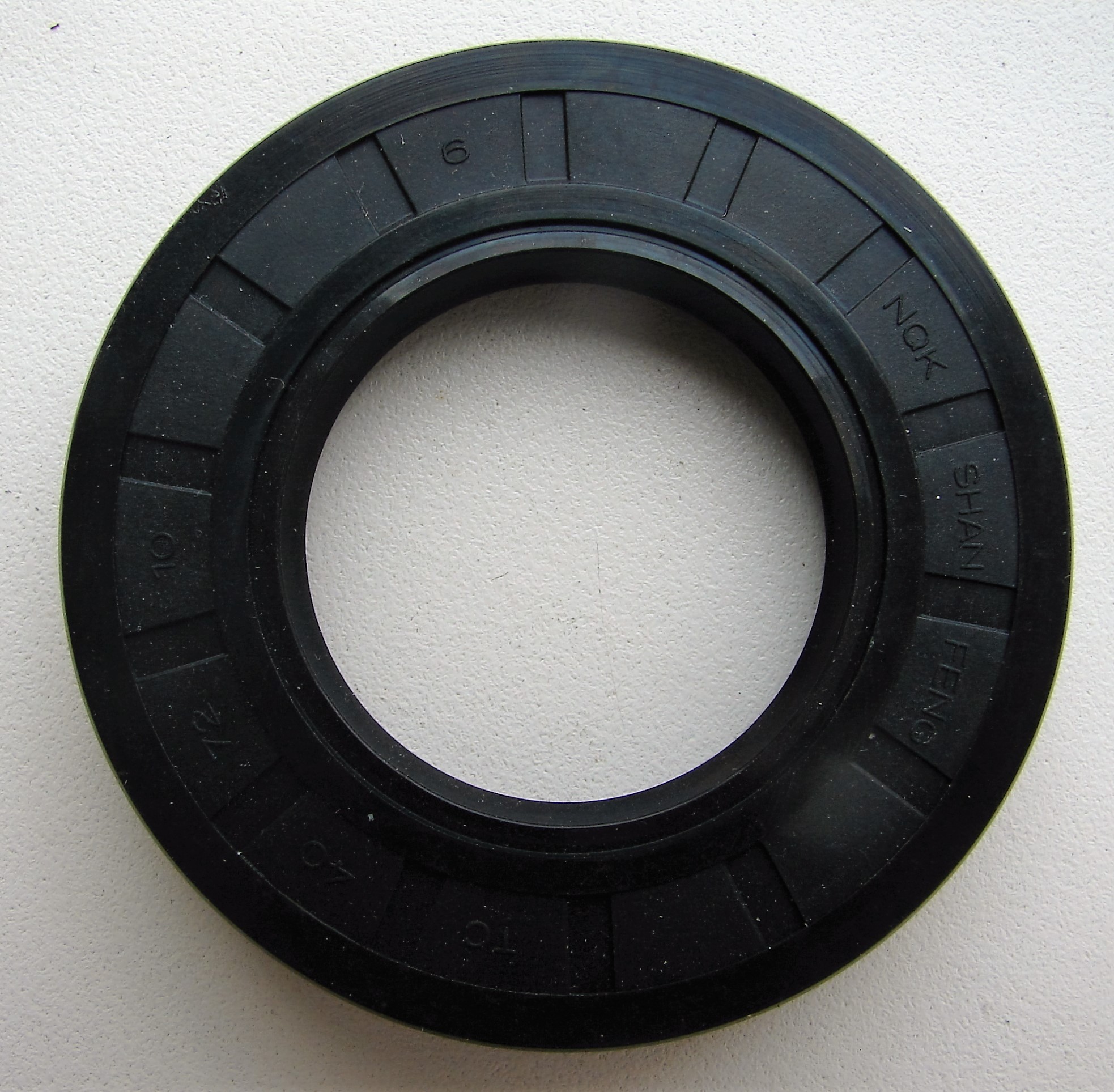 40x72x10 03at85 SLB119UN= Сальник !!!