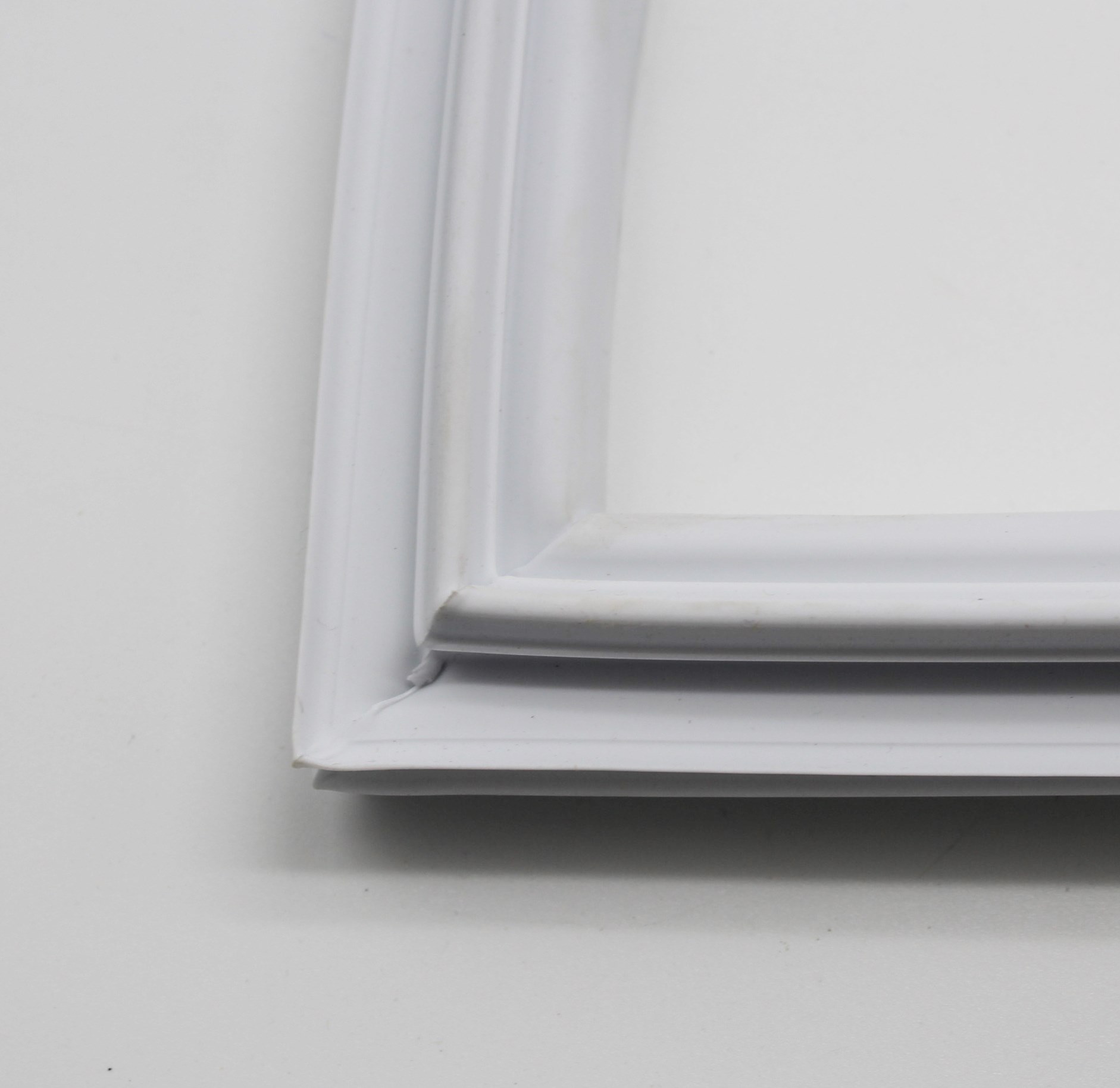 769748901617 уплотнитель холодильника Atlant